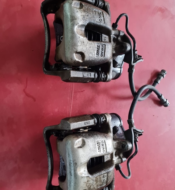 Audi A4 2.0 TFSI Fren Kaliperi Full Çıkma Orjinal