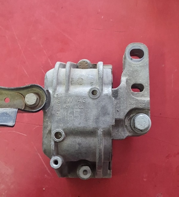 Audi A6 2.7 TDI Motor Kulağı Çıkma