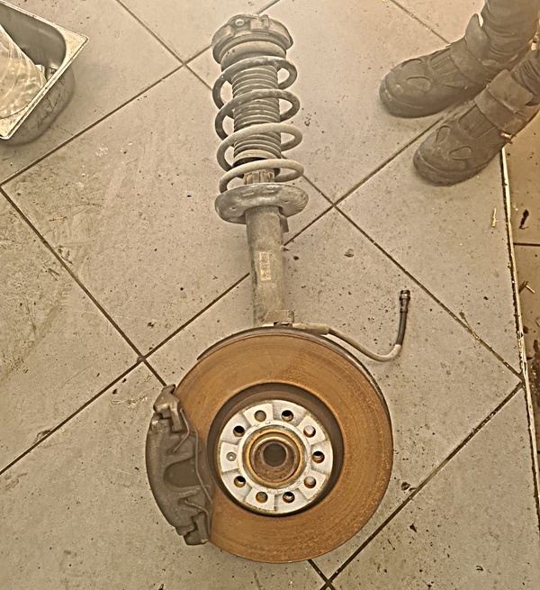 Audi Q2 30 TDI Taşıyıcı Komple Çıkma Orjinal