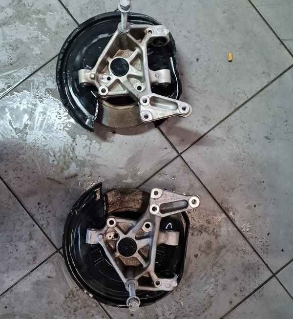 Audi Q3 35 TFSI Taşıyıcı Çıkma Parça Hatasız